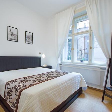Modern Apartment Charvatova ปราก ภายนอก รูปภาพ