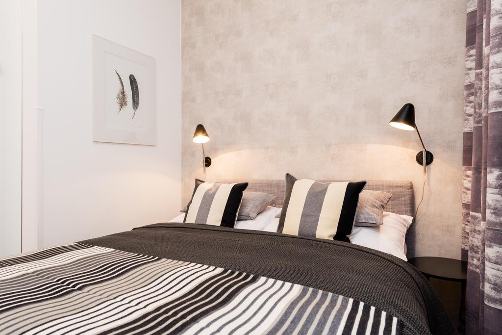 Modern Apartment Charvatova ปราก ภายนอก รูปภาพ