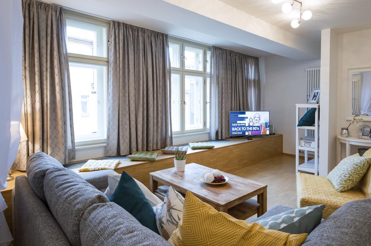 Modern Apartment Charvatova ปราก ภายนอก รูปภาพ