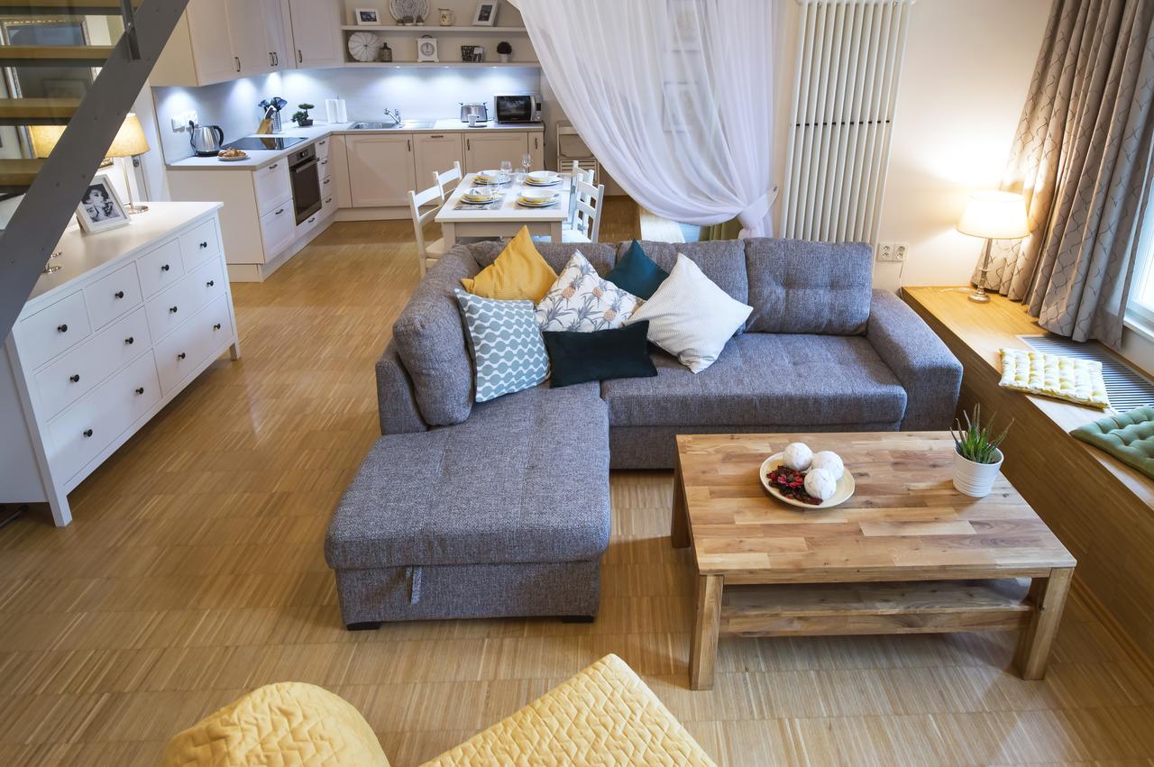 Modern Apartment Charvatova ปราก ภายนอก รูปภาพ