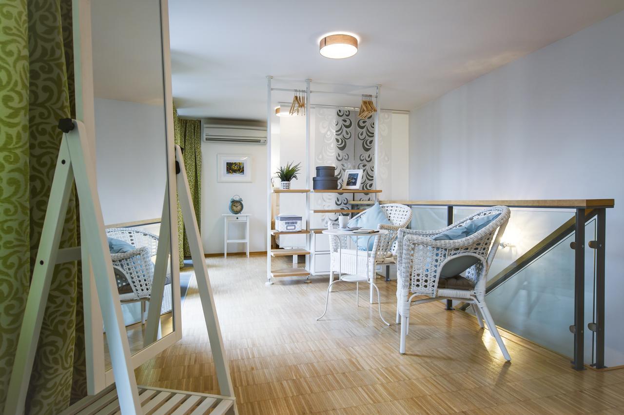 Modern Apartment Charvatova ปราก ภายนอก รูปภาพ