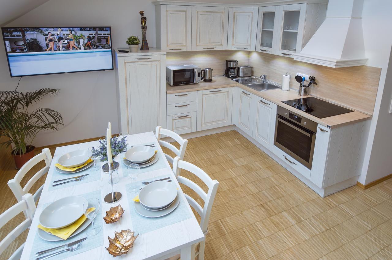 Modern Apartment Charvatova ปราก ภายนอก รูปภาพ