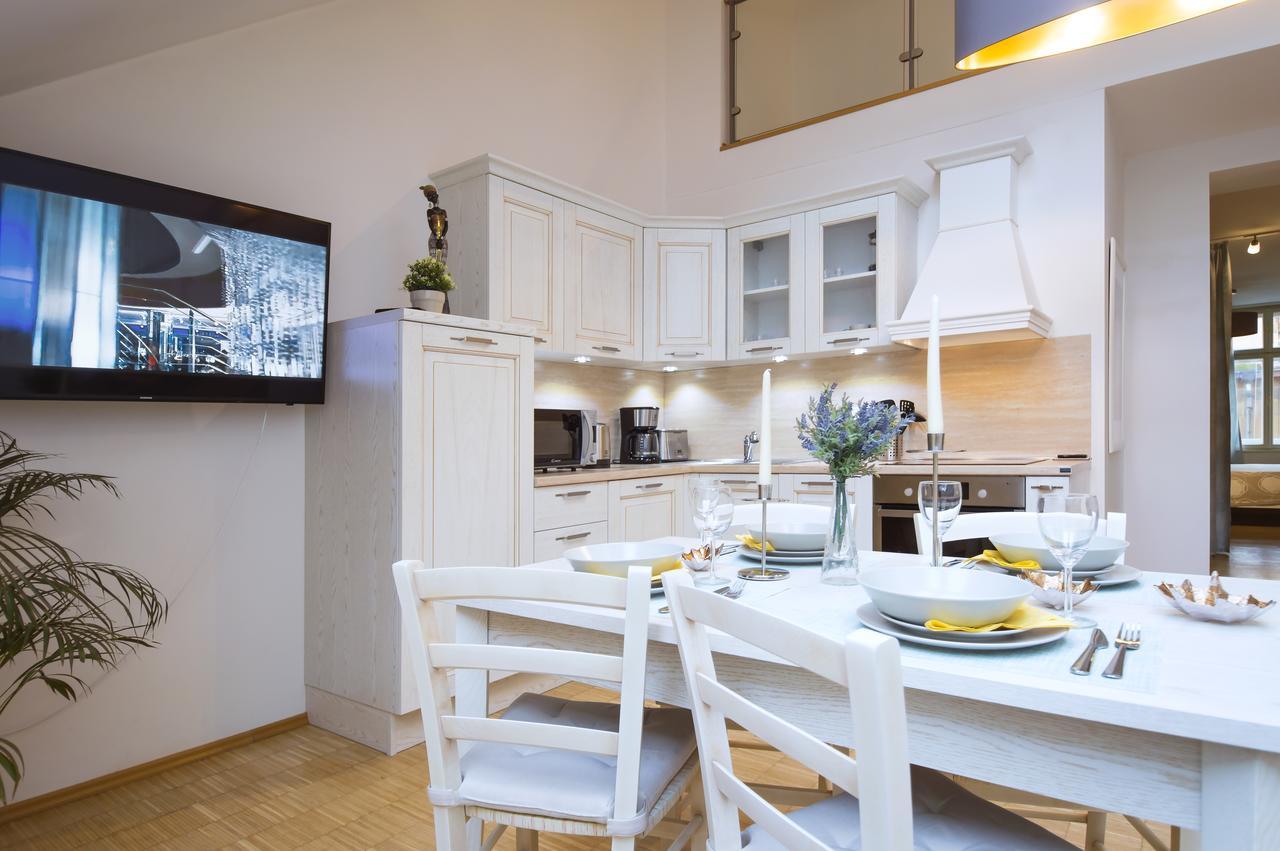 Modern Apartment Charvatova ปราก ภายนอก รูปภาพ